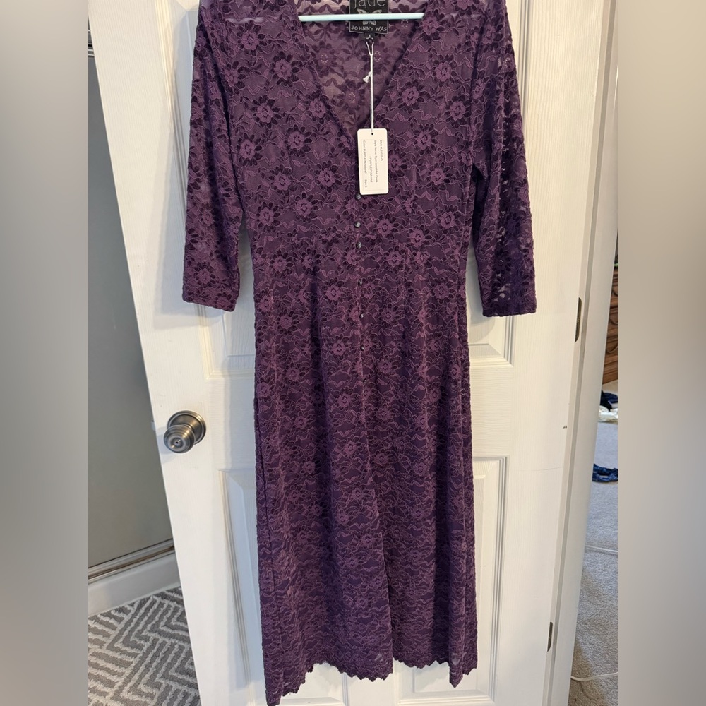 NWT JOHNNY WAS SIZE SMALL RYAN LACE  Purple Lace Midi Dress
